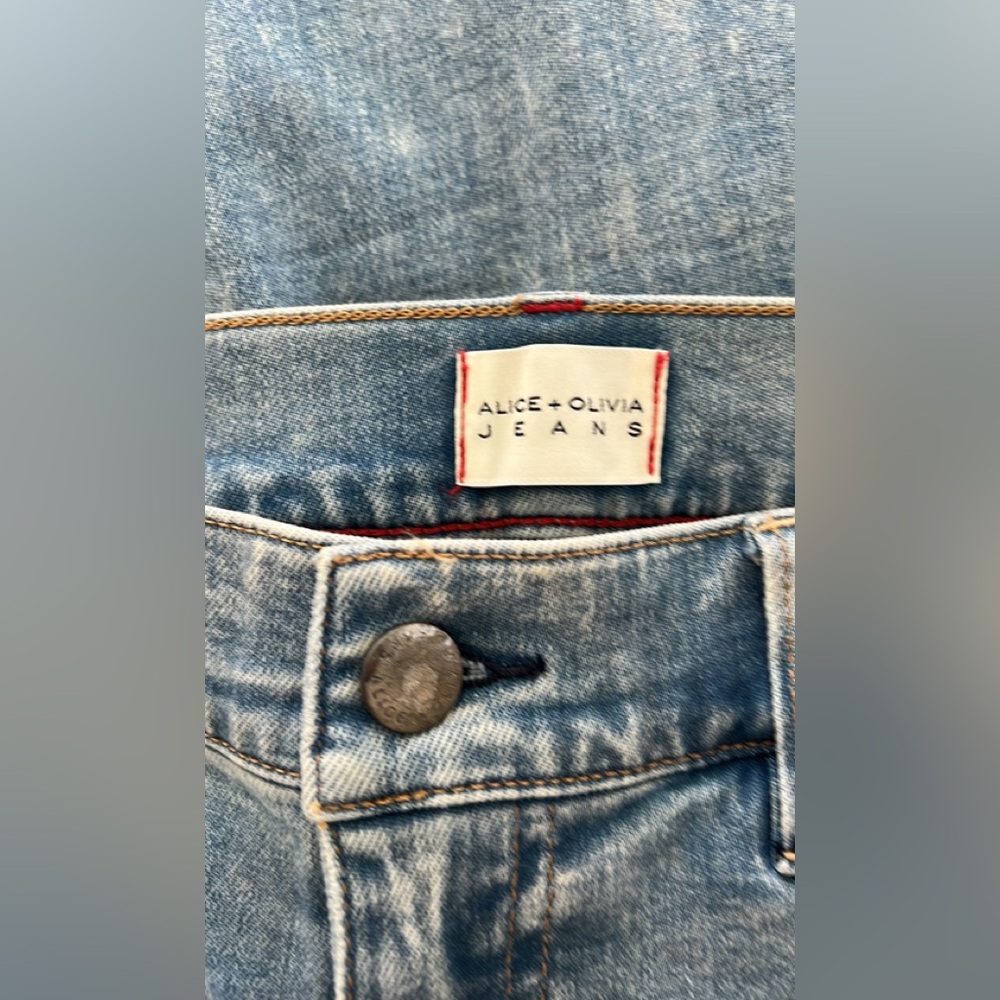 Alice + Olivia Jeans - Picture 4 of 5